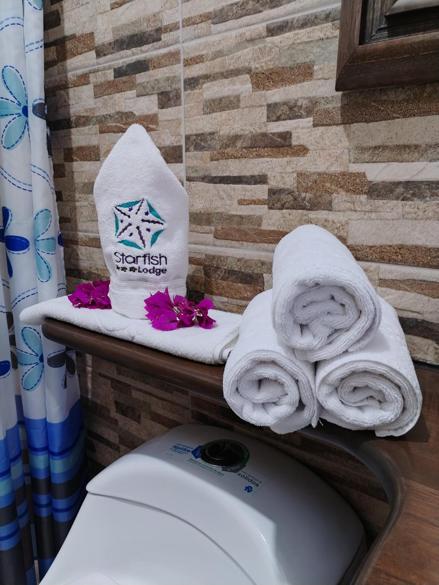 Hotel Starfish 푸에르토빌라밀 외부 사진